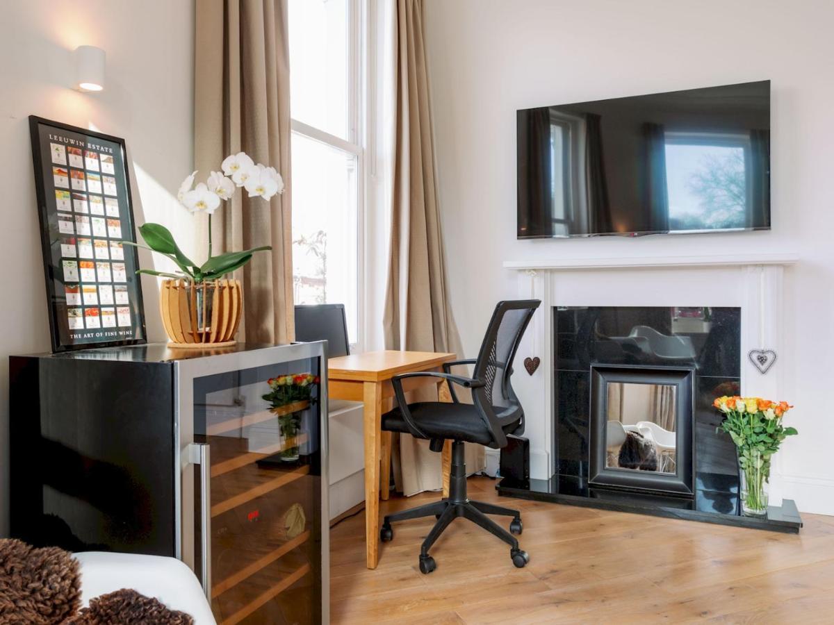Pass The Keys Beautiful 2Bed Apartment 2Min From Hampstead Heath ロンドン エクステリア 写真